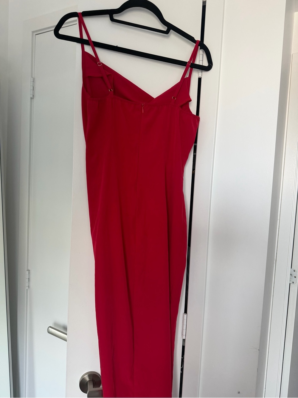 Red Dress - Picture 4 of 4